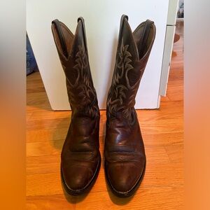Ariat Size 8EE Cowboy Boots